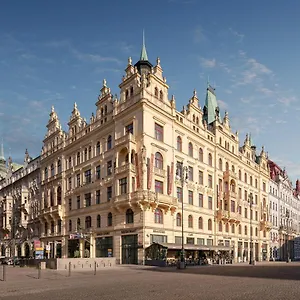 Otel Kings Court *****